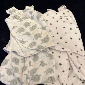 Halo Fleece Swaddles (2)